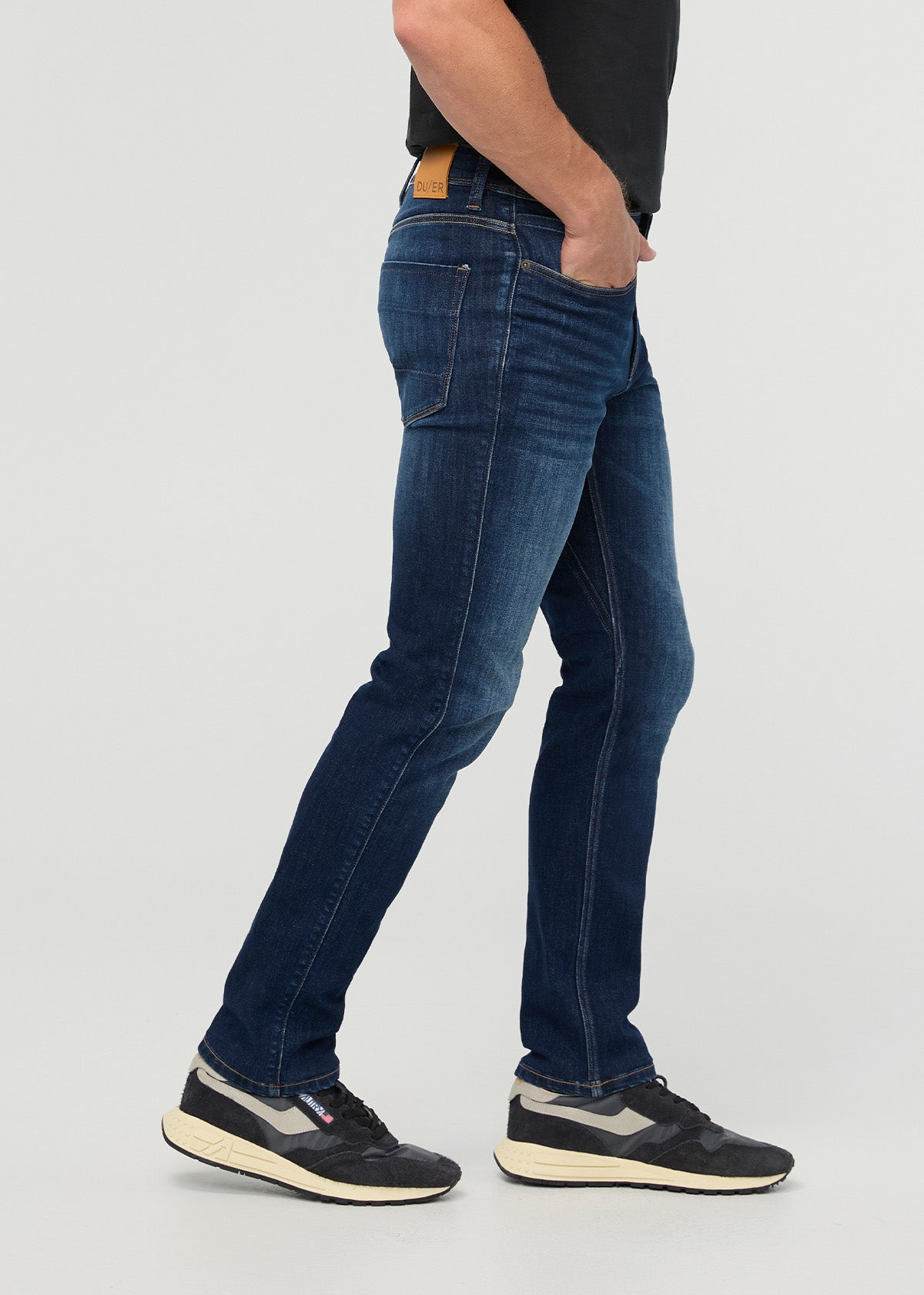 DUER Performance Denim+ Slim Straight in Heritage Indigo