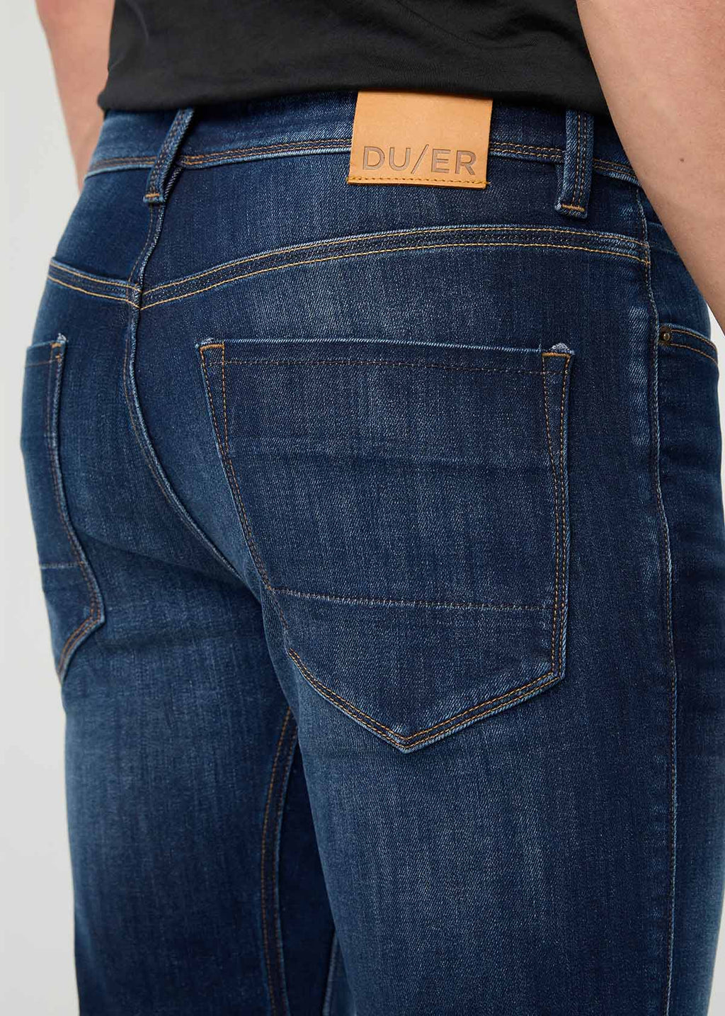 DUER Performance Denim+ Slim Straight in Heritage Indigo