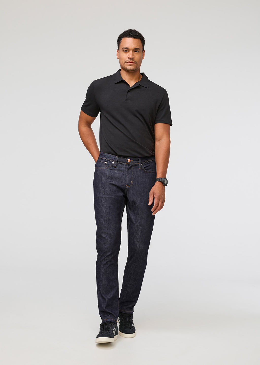 DUER Performance Denim Athletic Taper in Heritage Rinse