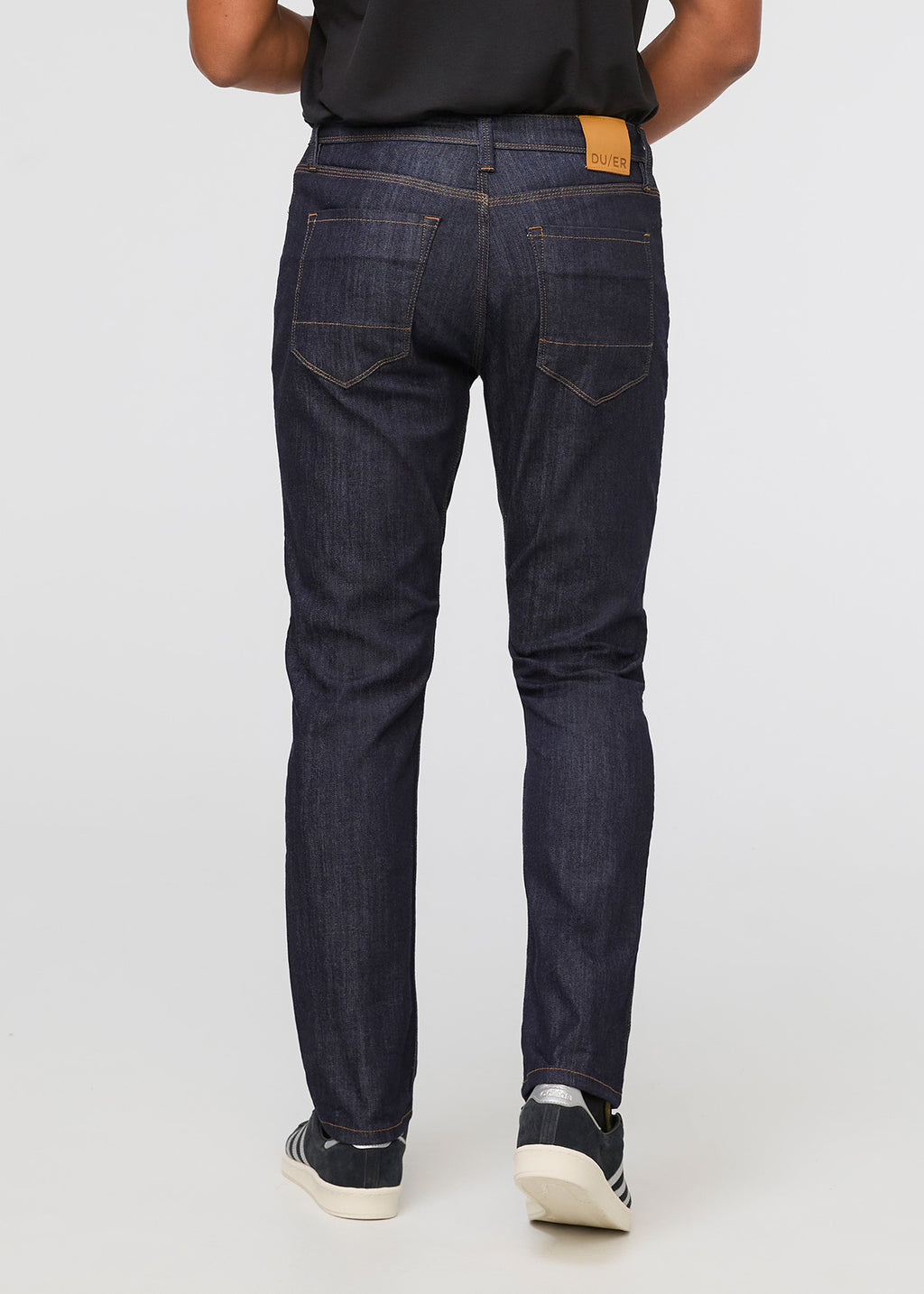 DUER Performance Denim Athletic Taper in Heritage Rinse