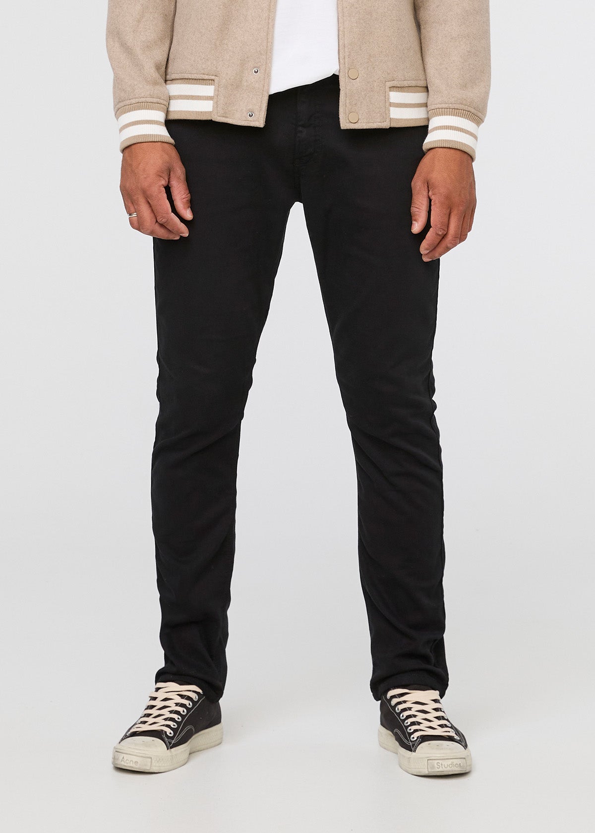 DUER No Sweat Athletic Taper in Black