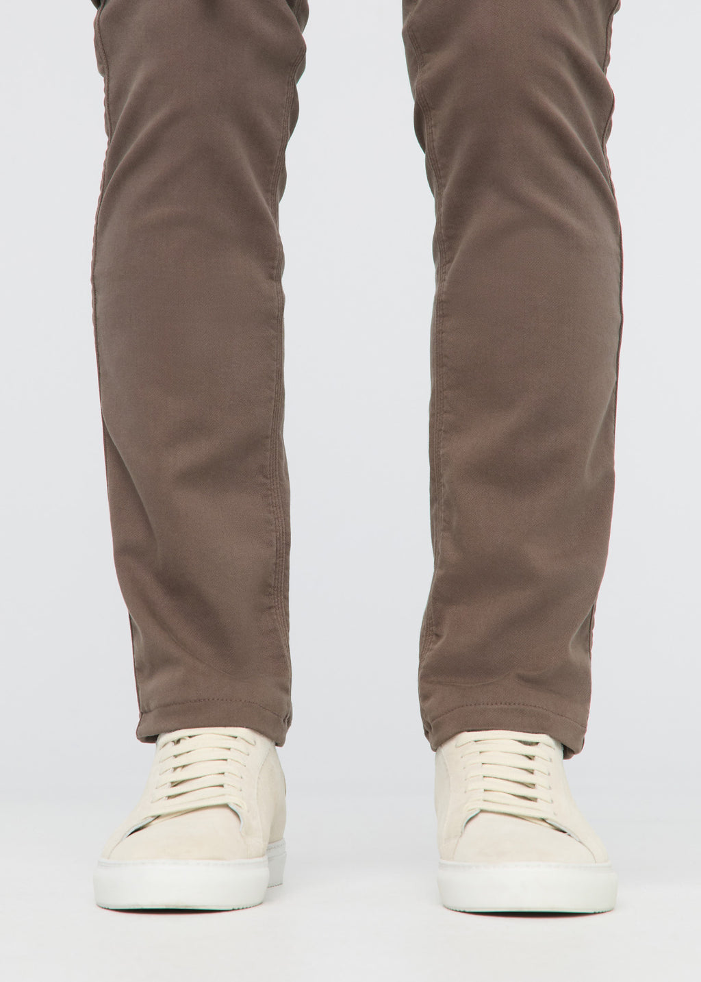 DUER No Sweat Athletic Taper in Canteen