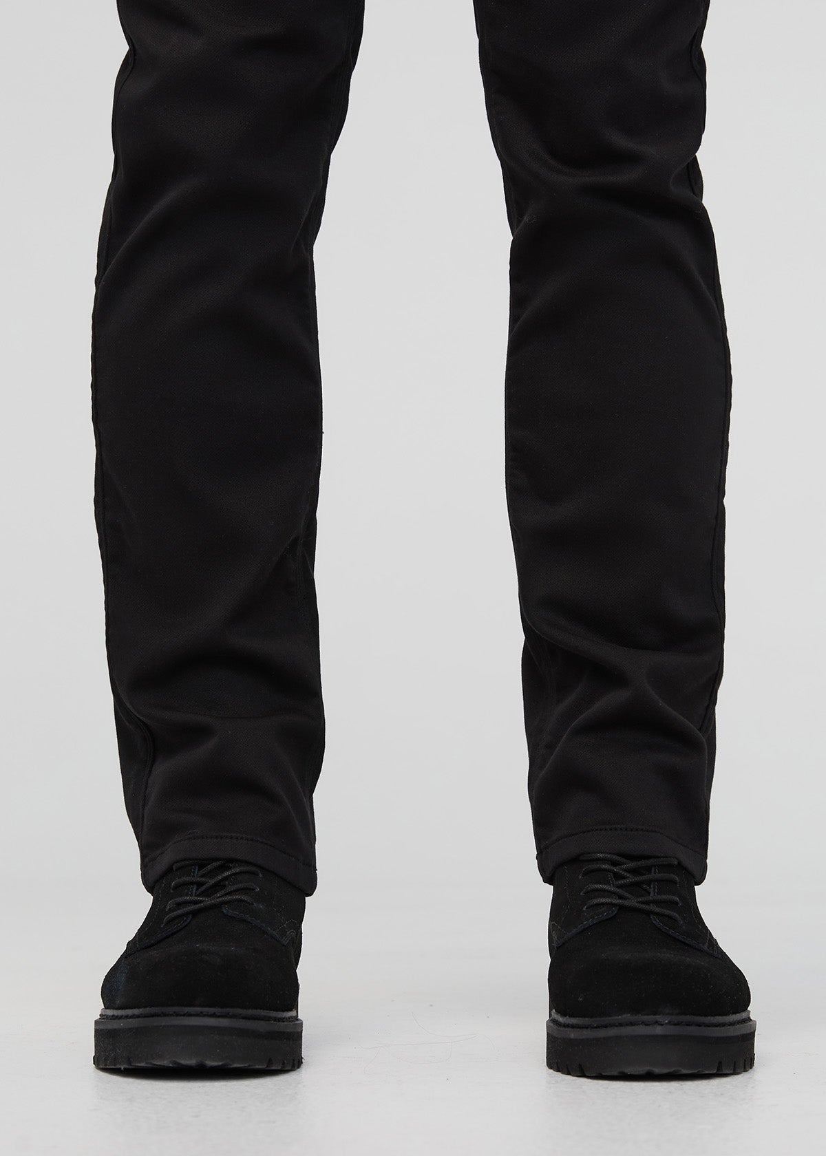 DUER No Sweat Slim Straight in Black