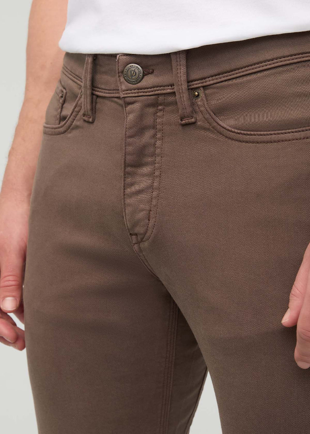 DUER No Sweat Slim Straight in Canteen