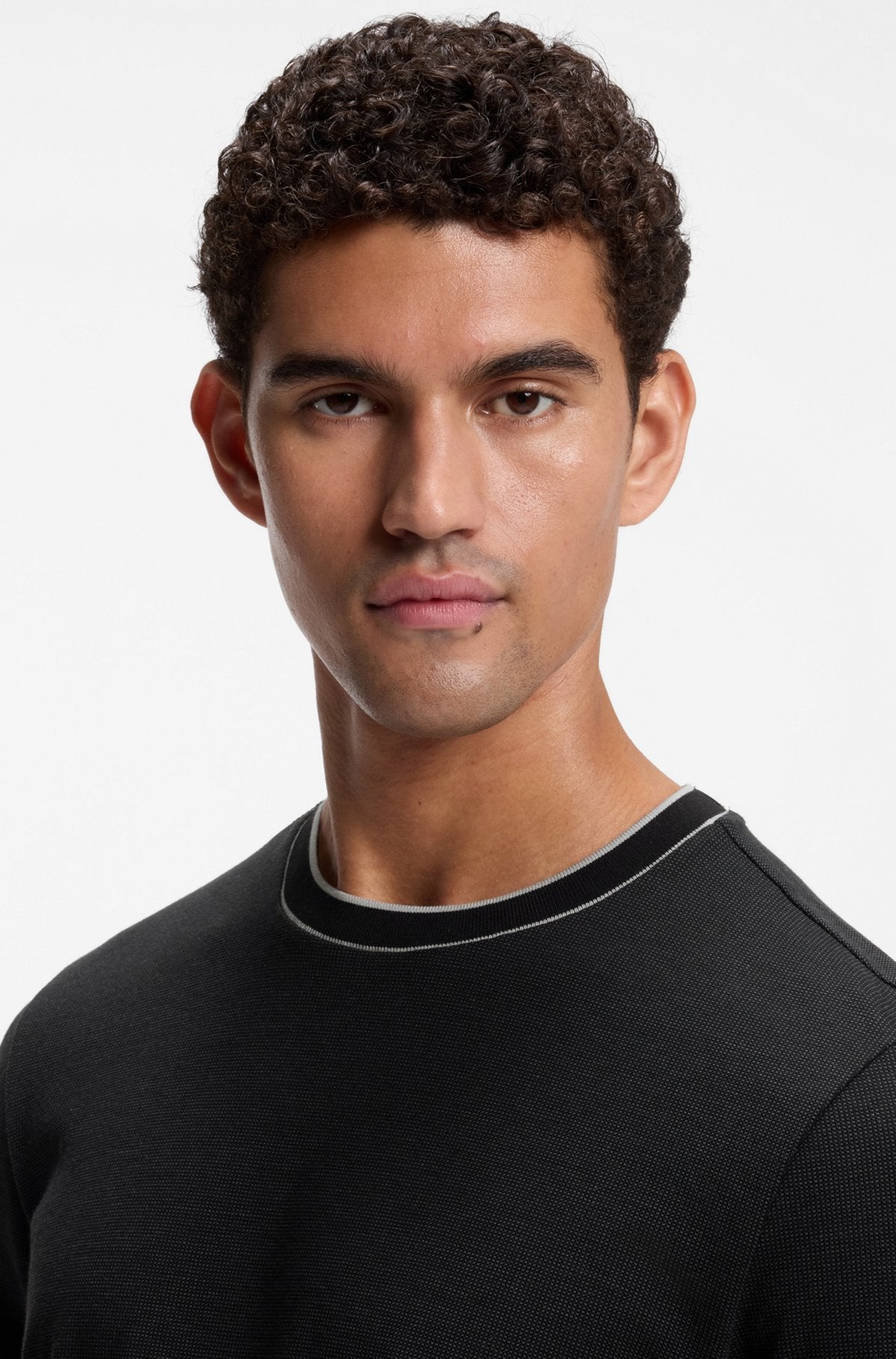 Hugo Boss Regular-fit T-shirt in structured cotton with tipping details in Black